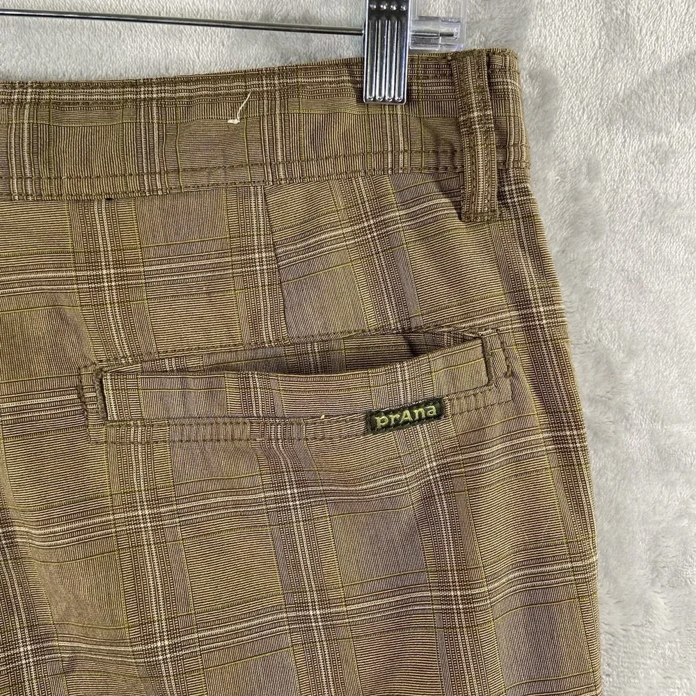 Prana Shorts Mens 32 Chino Plaid 9